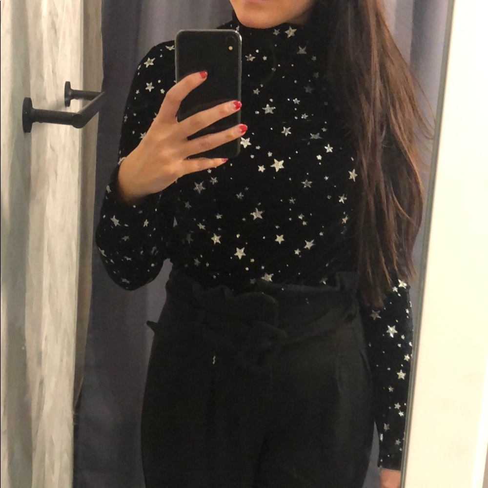 Brand new stars turtle neck top